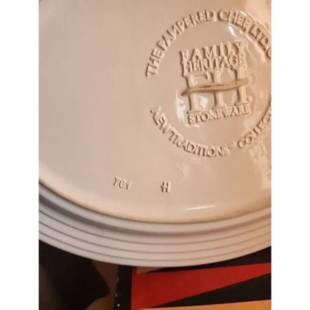 PAMPERED CHEF NEW TRADITIONS COLLECTION STONEWARE WHITE IVORY VANILLA‎ PLATTER